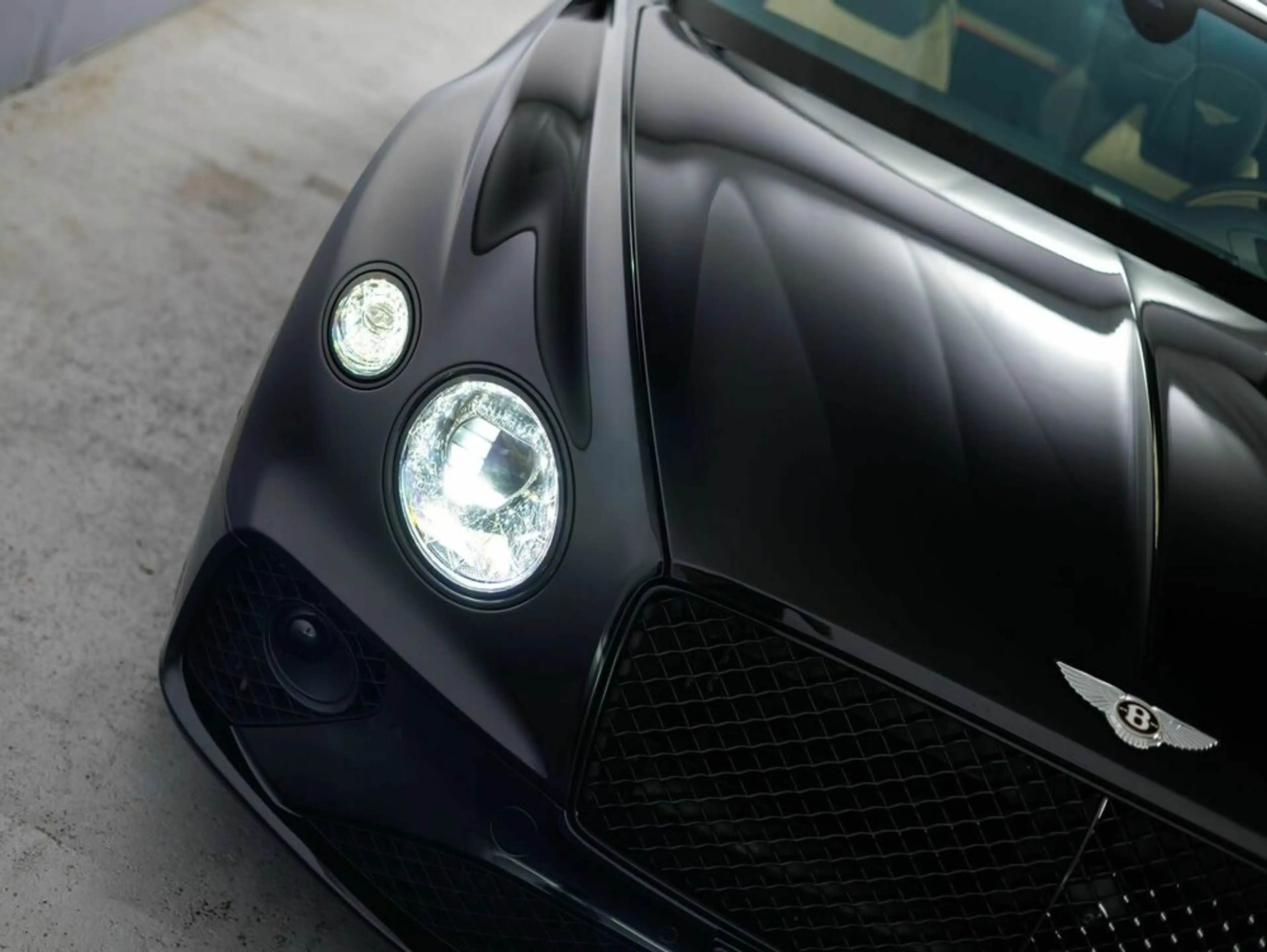 Bentley Continental GT W12 — photo 8