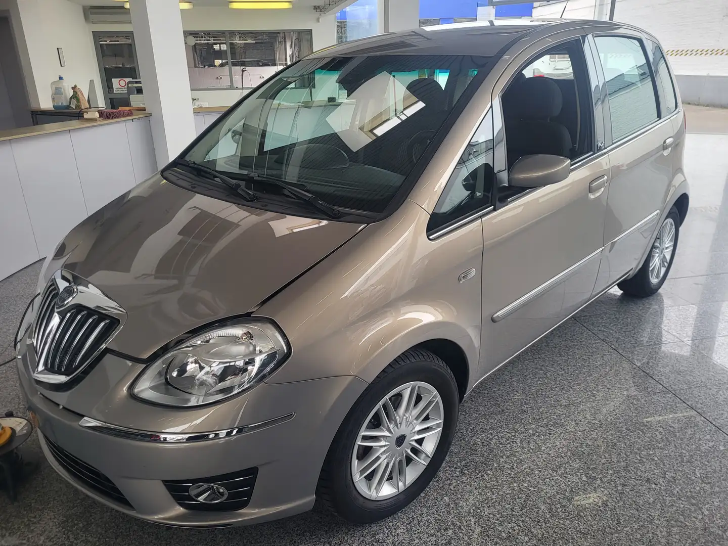 Lancia MUSA Musa 1.4i 16v Limited Edition DFN Grau - 2