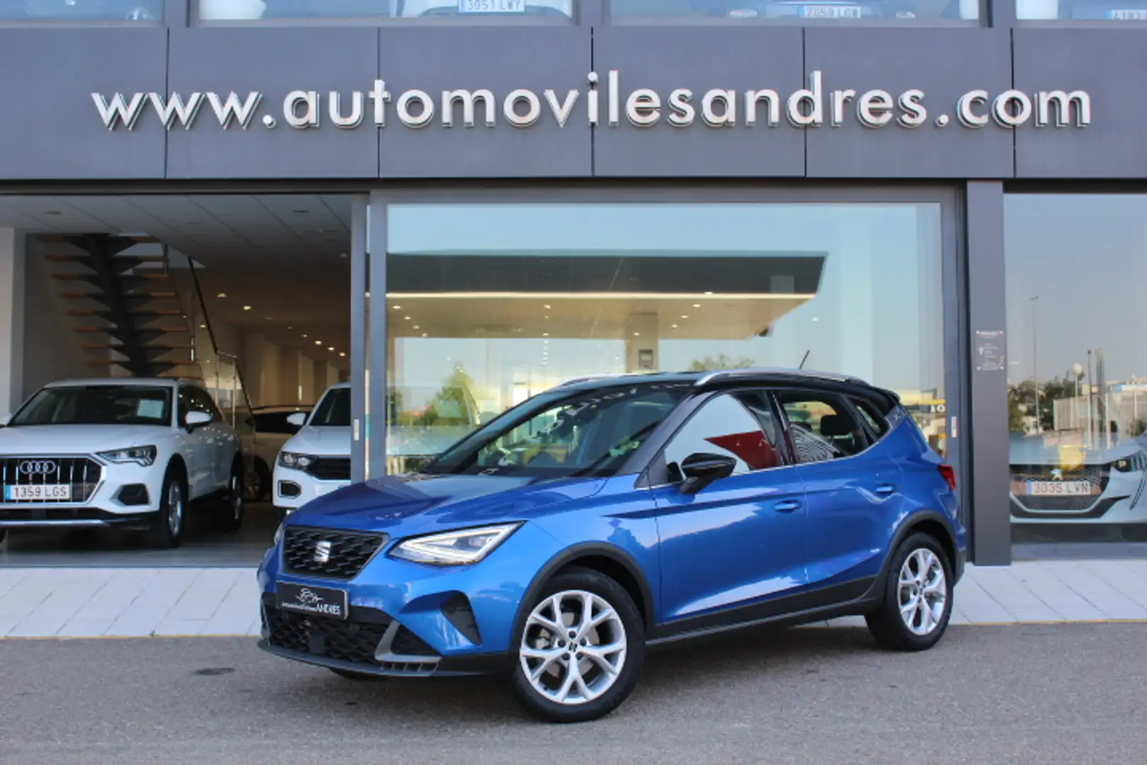 SEAT Arona 1.0 TSI S&S FR DSG7 XM 110 Azul - 1