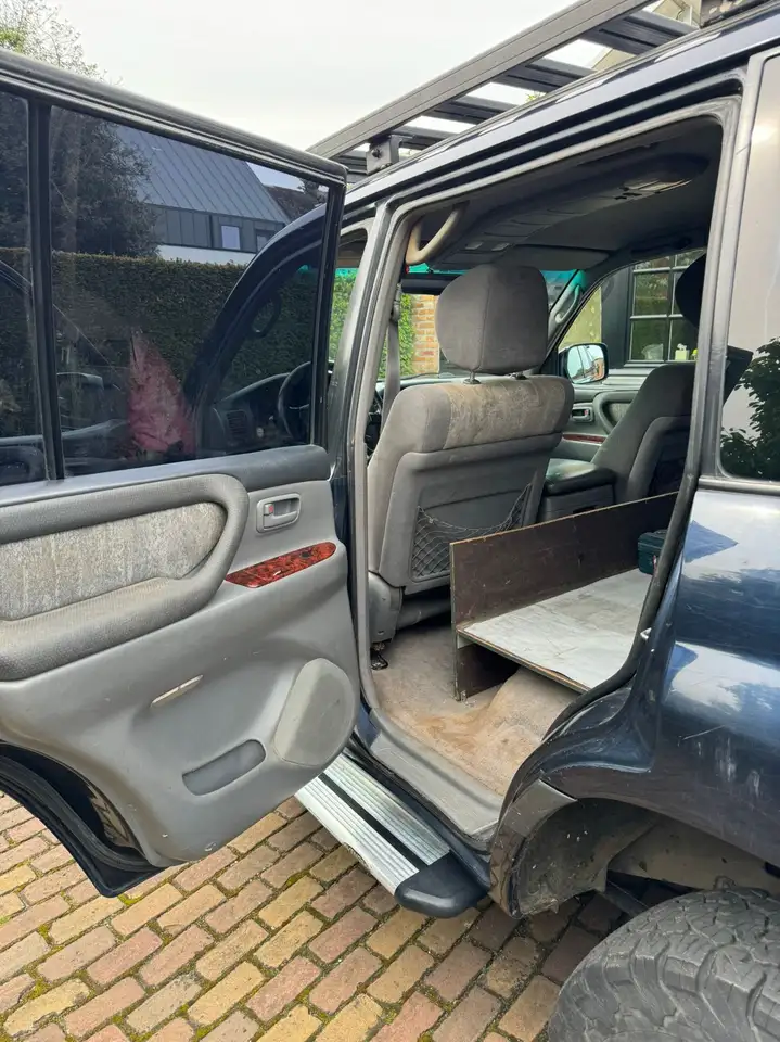 Toyota Land Cruiser 100, foto 4