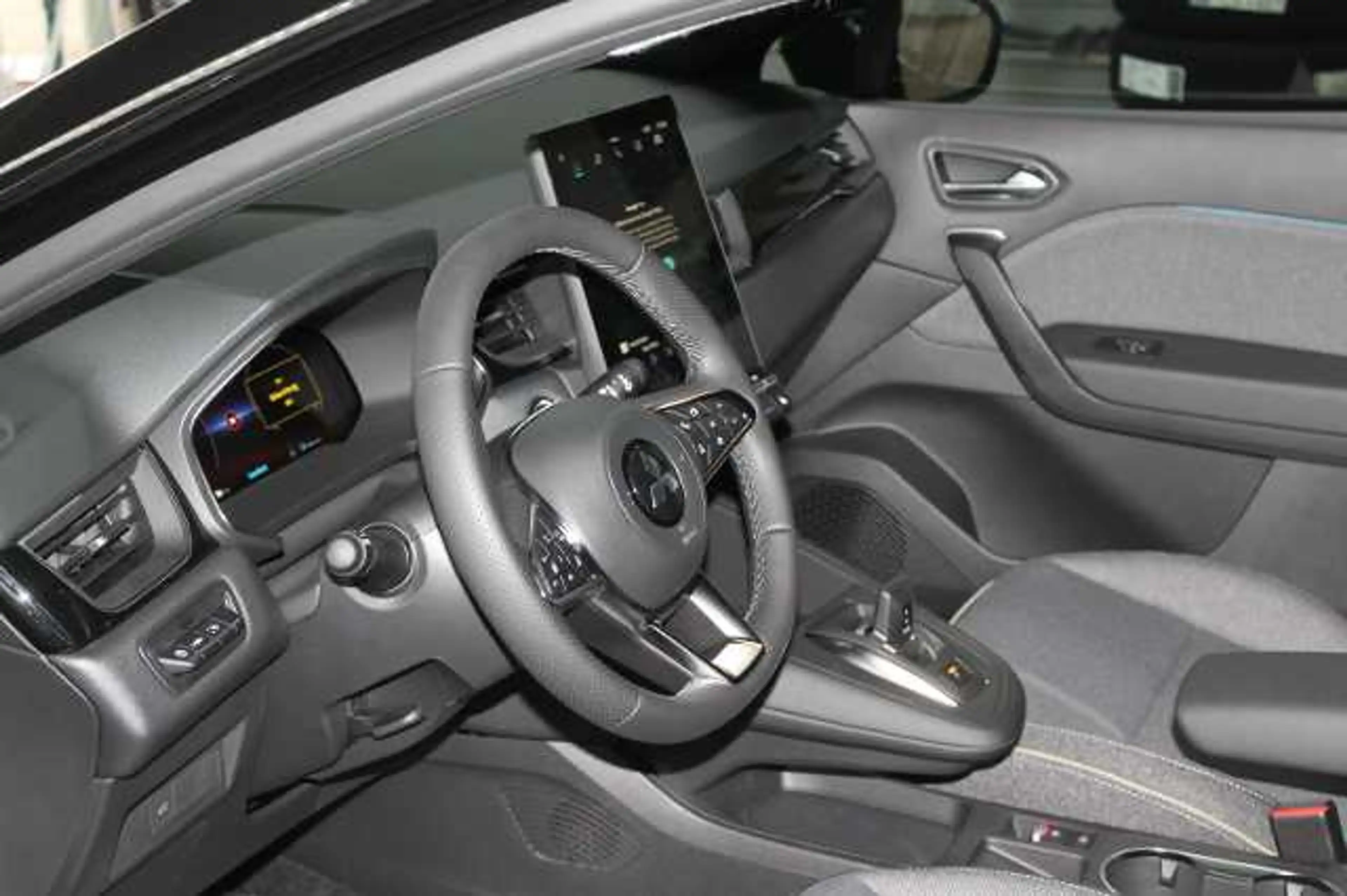 Mitsubishi Grandis Intro Edition 1.3 T-Benziner 7-DCT — photo 6