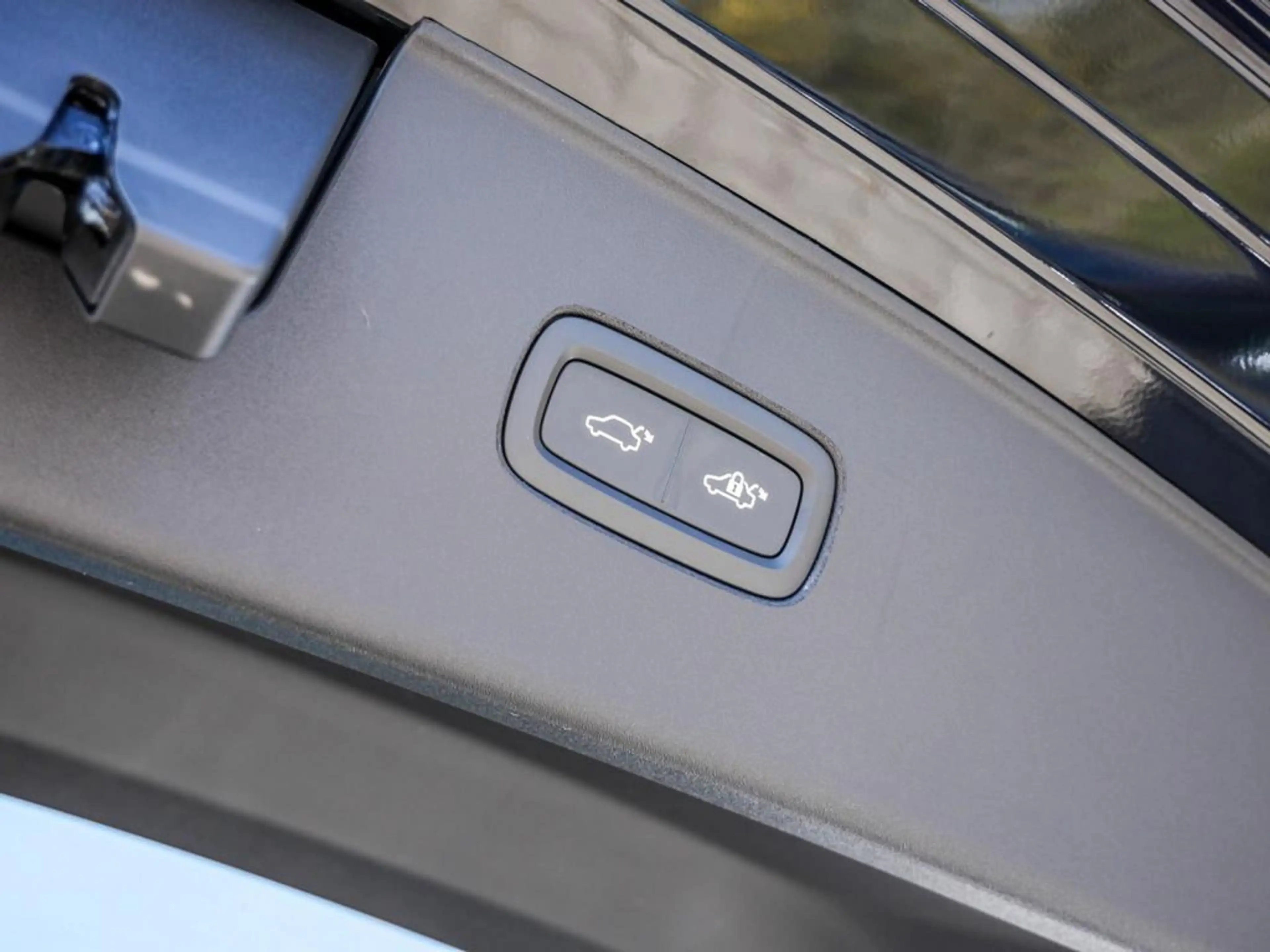 Volvo EX90 Ultra Performance Pure Electric AWD — photo 10