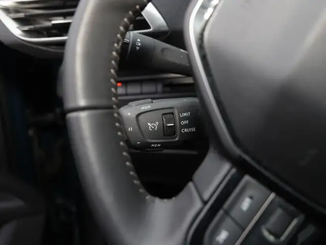 Peugeot 5008 view 14