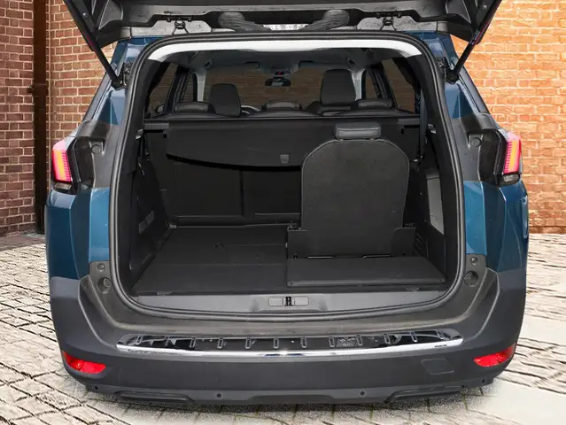 Peugeot 5008 view 6