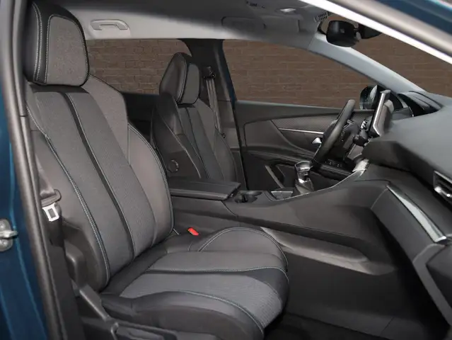 Peugeot 5008 view 7