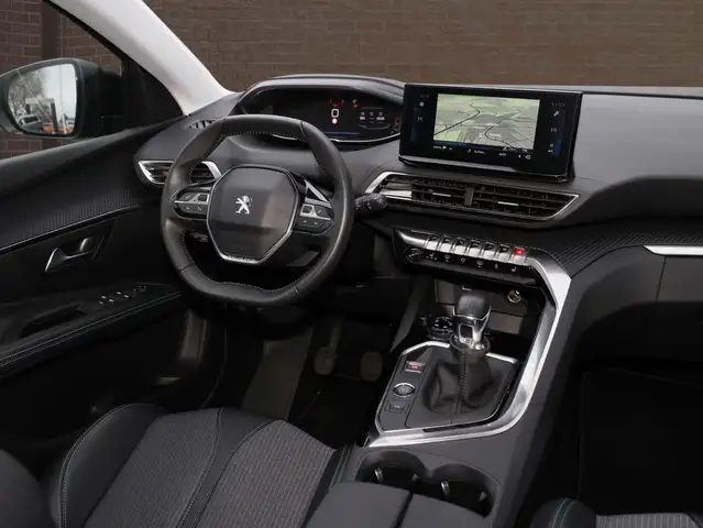 Peugeot 5008 view 11