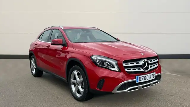 Mercedes-Benz GLA 180 1.6 122 5P