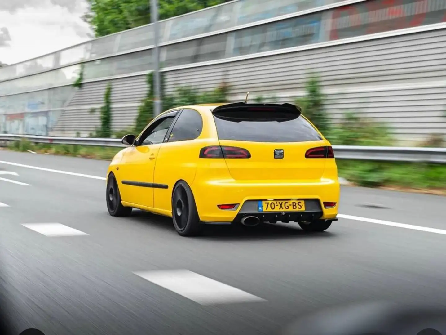 SEAT Ibiza Ibiza 1.8-20V VT FR custom Jaune - 2