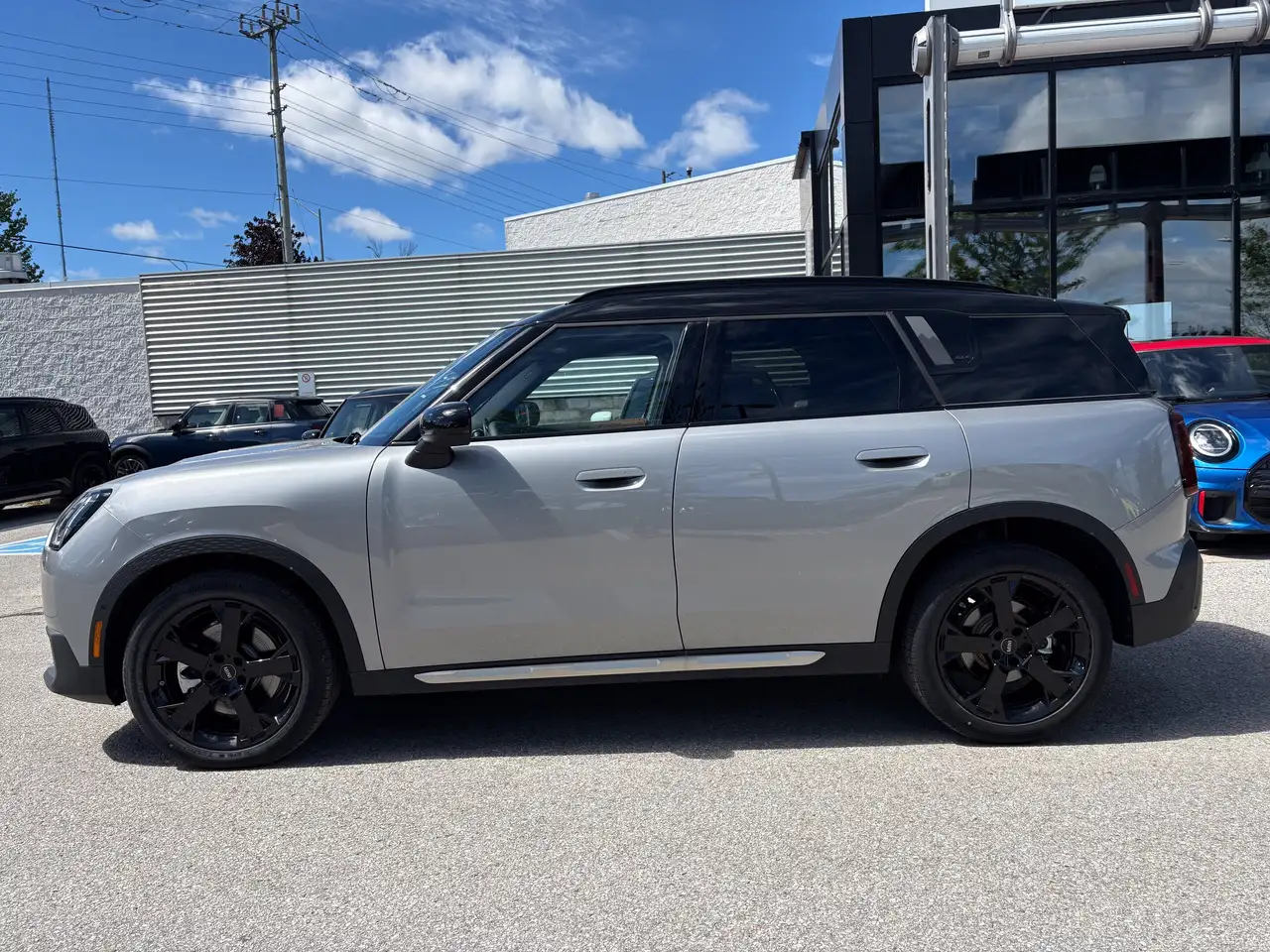 MINI Countryman снимка MINI Countryman
