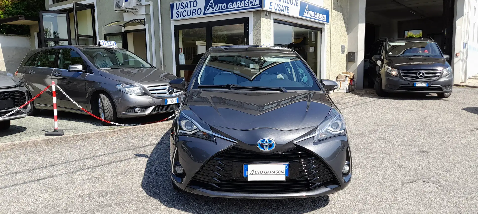 Toyota Yaris Yaris III 2017 5p 1.5 hYBRID  STYLE Grigio - 2