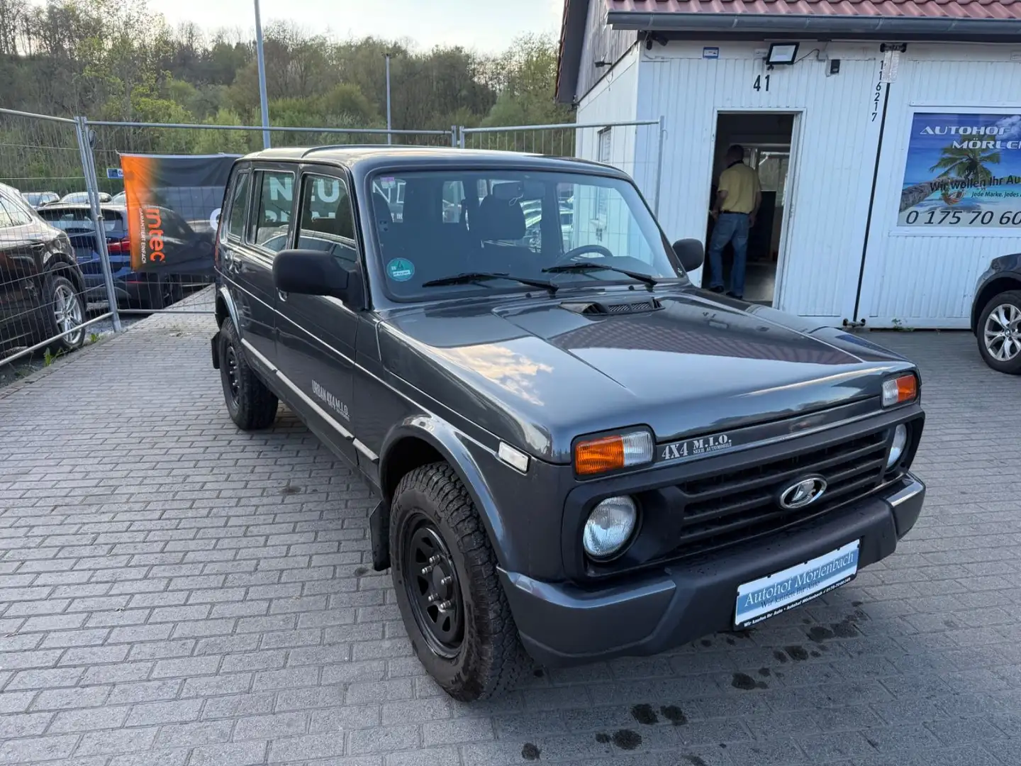 Lada Taiga 5-trg. Urban 4x4 Gri - 2
