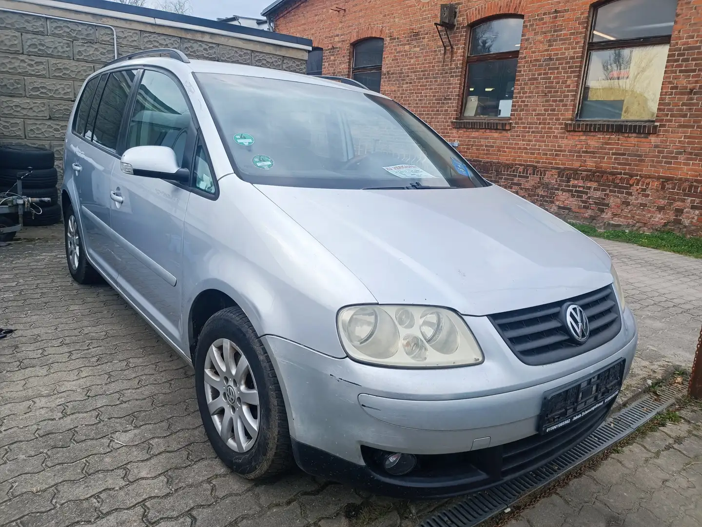 Volkswagen Touran Touran 1.6  Trendline,Klima,Alufelgen - 1