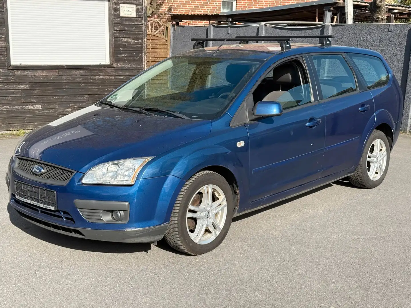 Ford Focus Turnier 1.6 Fun X KLIMA*ALU*BC*MFL*TÜV NEU Bleu - 1