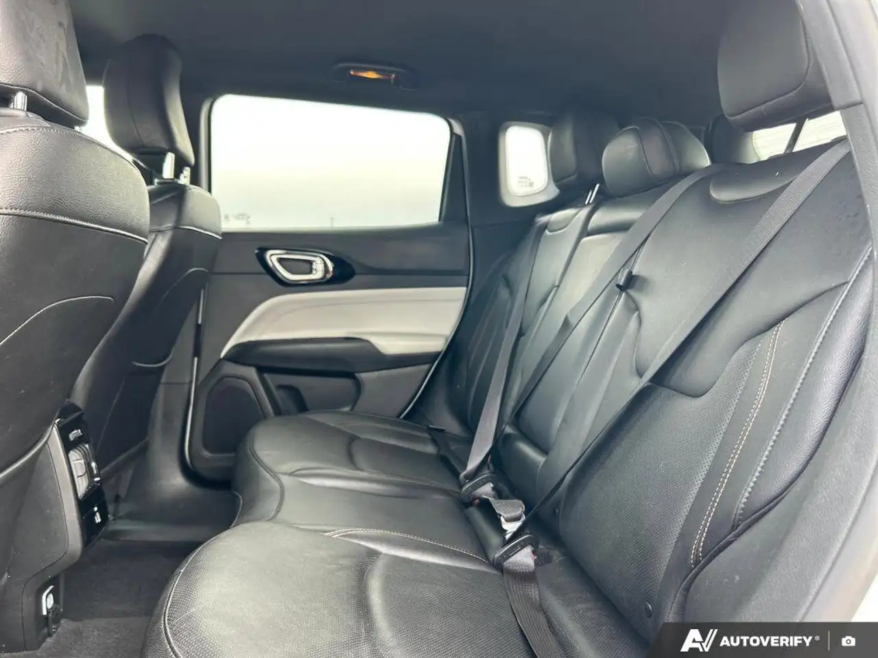 Jeep Compass снимка Jeep Compass