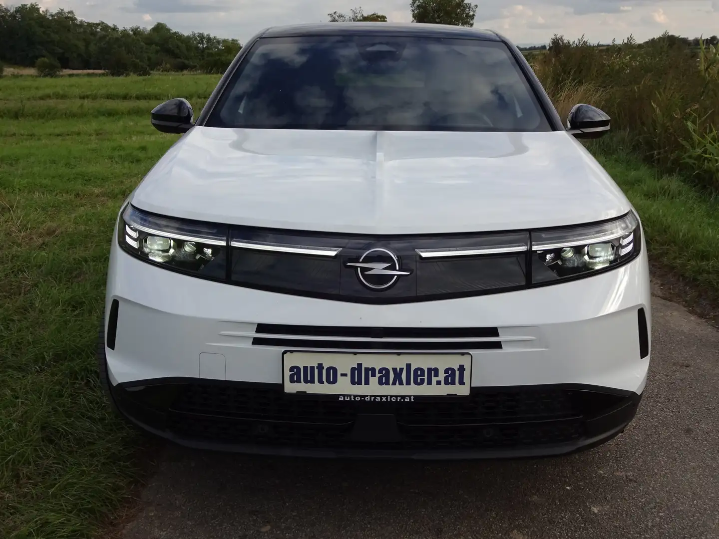 Opel Grandland 1.2 48V Mild- Hybrid 100 kW Edition Weiß - 2