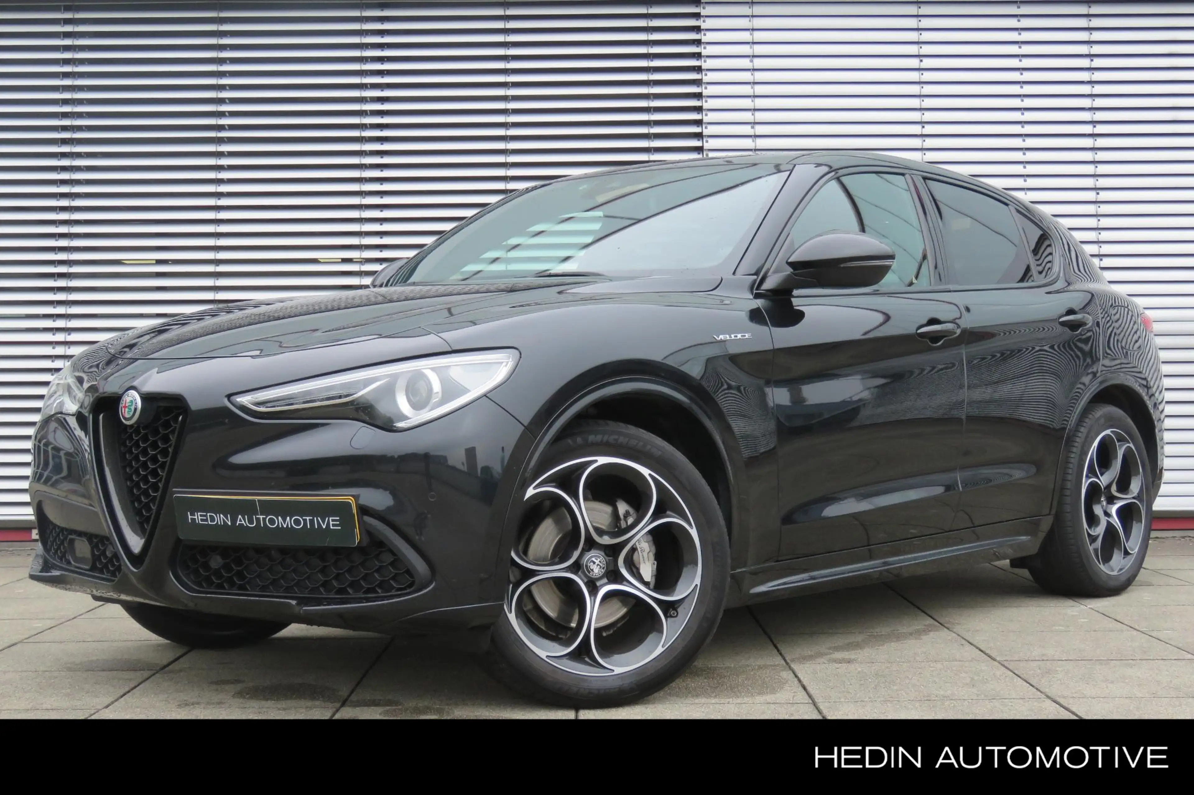 Alfa Romeo Stelvio 2.0 T AWD Veloce | Schuif-/Kanteldak | Harman Kard