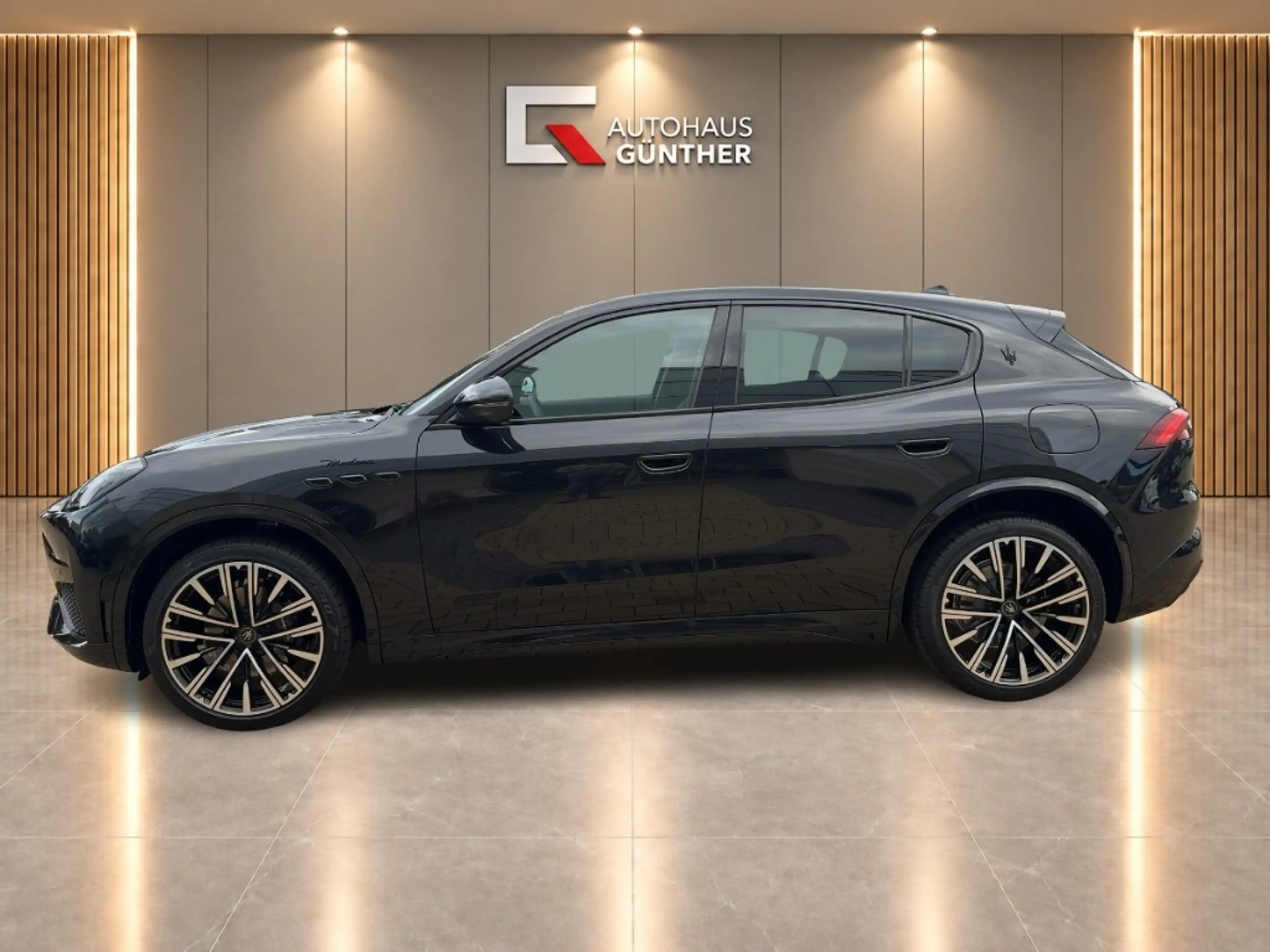 Maserati Grecale MODENA MY27 Facelift Pano 360 Head-up — photo 2