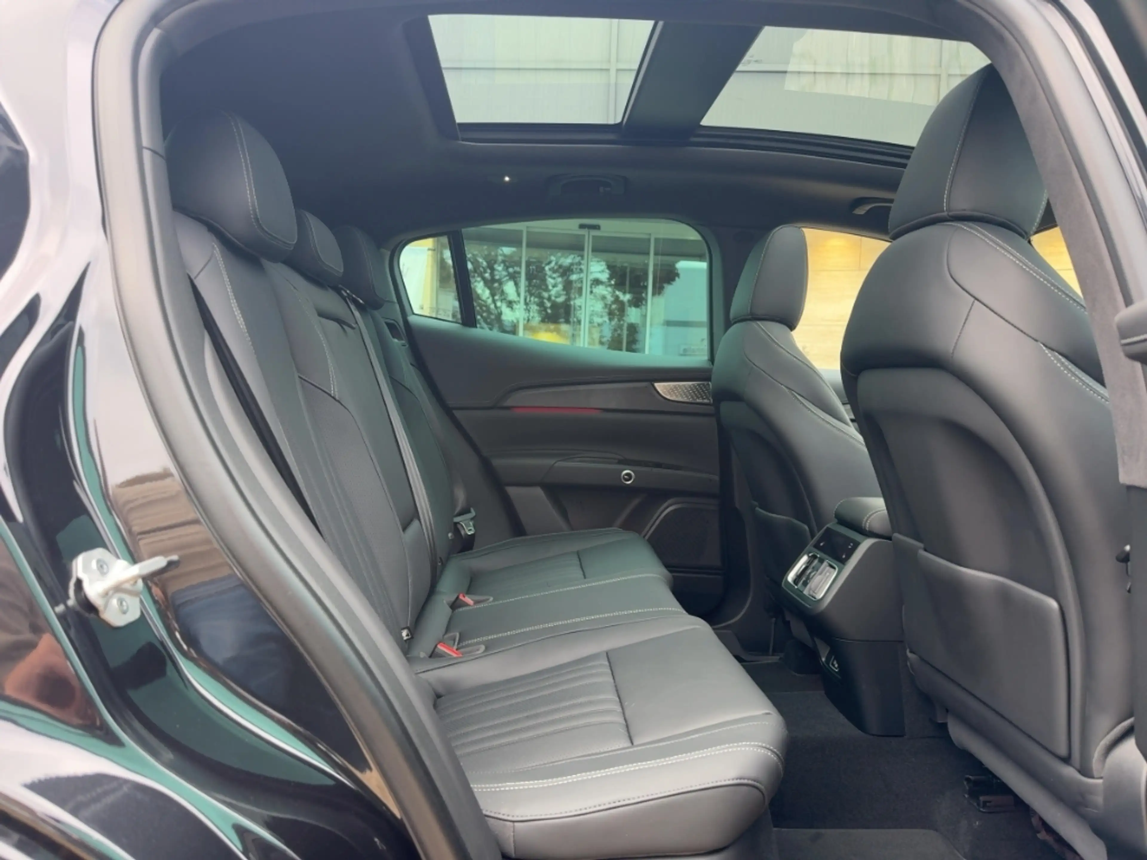 Maserati Grecale MODENA MY27 Facelift Pano 360 Head-up — photo 11