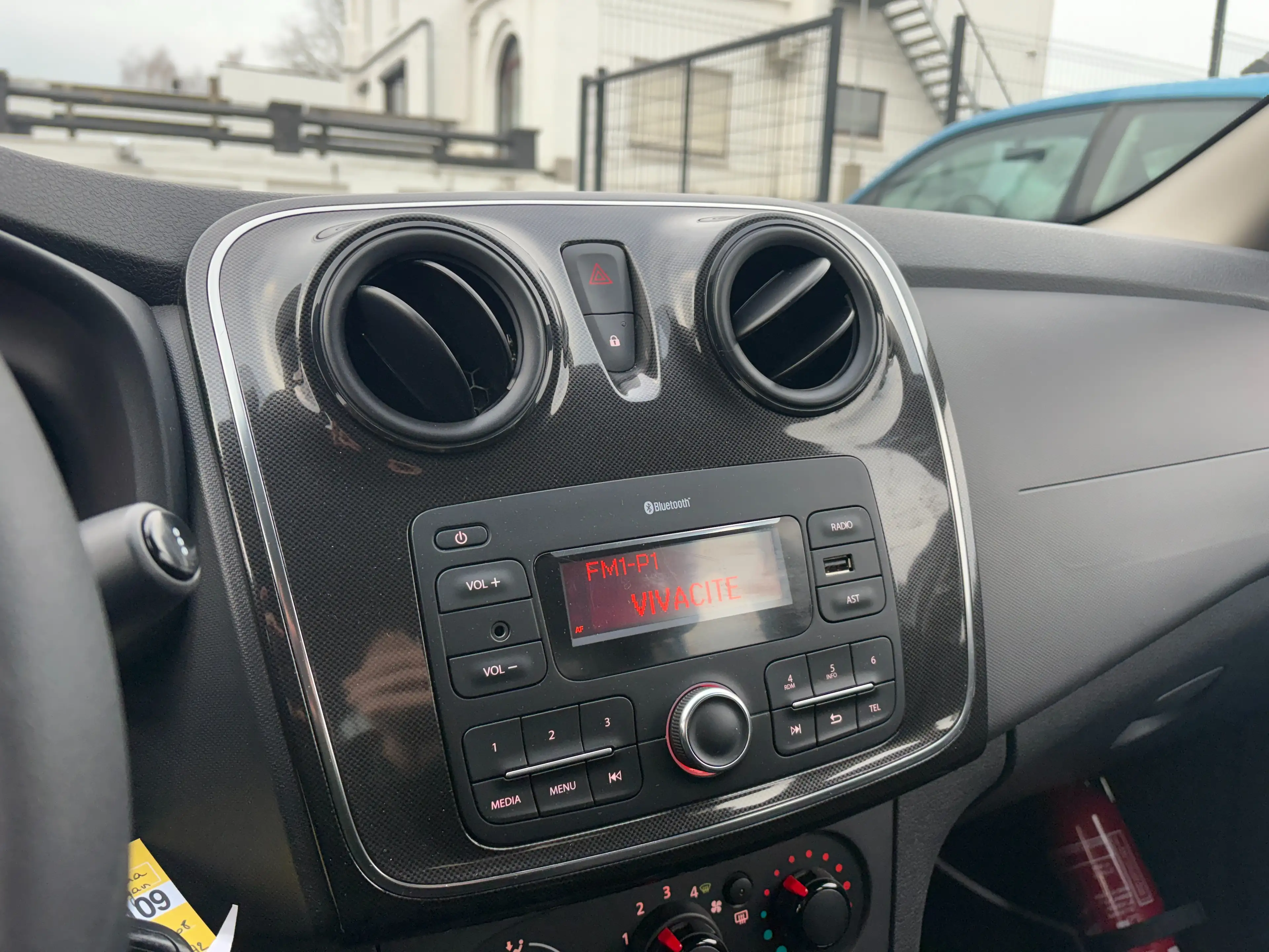 Dacia Logan 1.0i SCe Essential - EU6D - GARANTIE 1AN - — photo 5