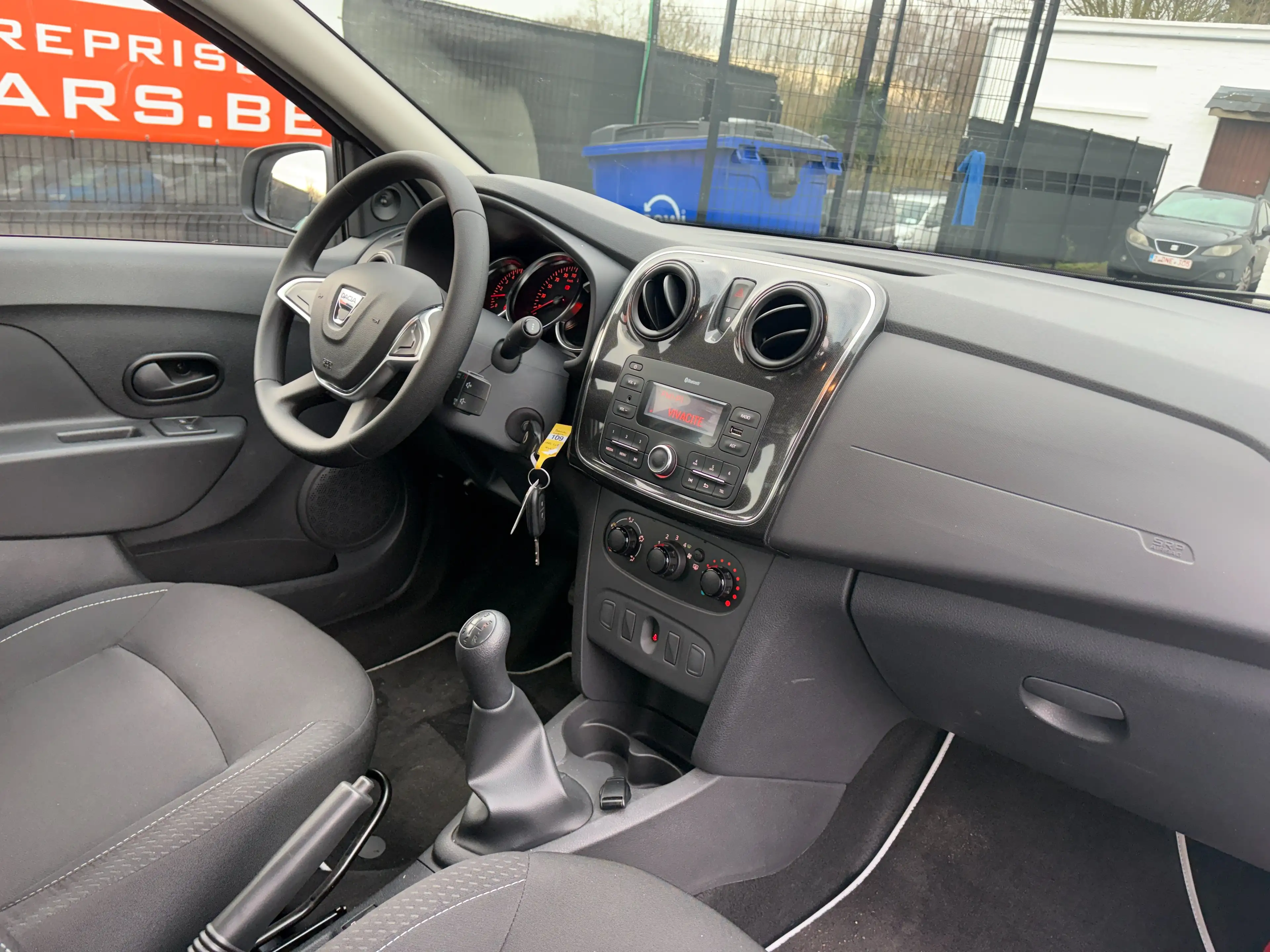 Dacia Logan 1.0i SCe Essential - EU6D - GARANTIE 1AN - — photo 9