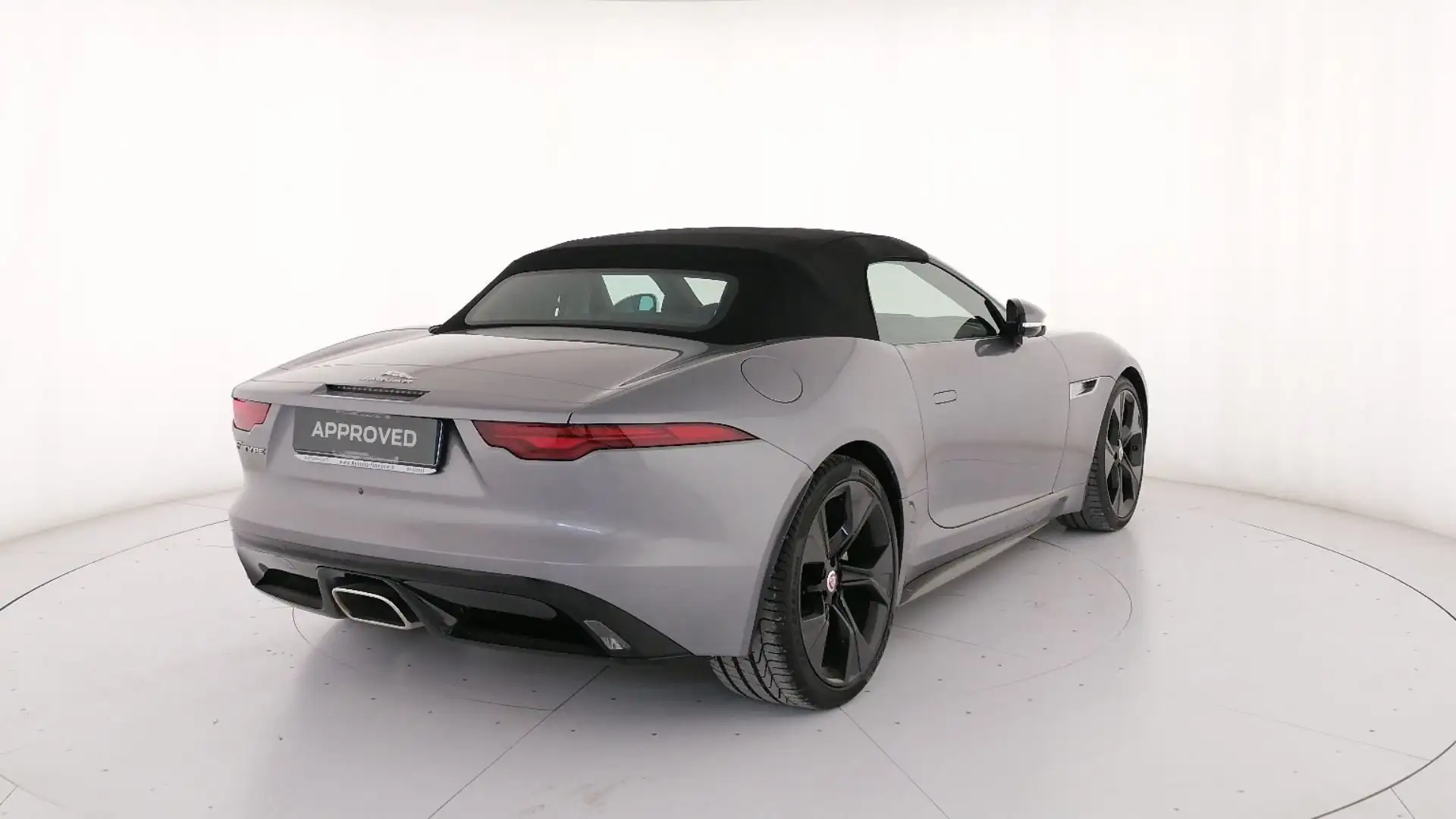 Jaguar F-Type Cabrio 2.0 i4 R-Dynamic rwd 300cv auto Grigio - 2