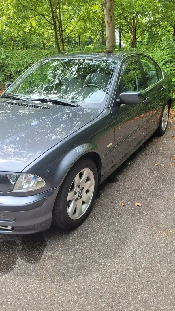 BMW 323 323i Gri - 2