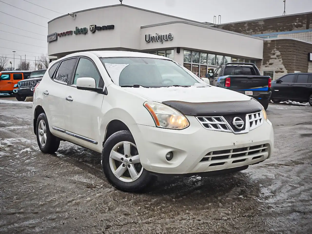 Nissan Rogue снимка Nissan Rogue