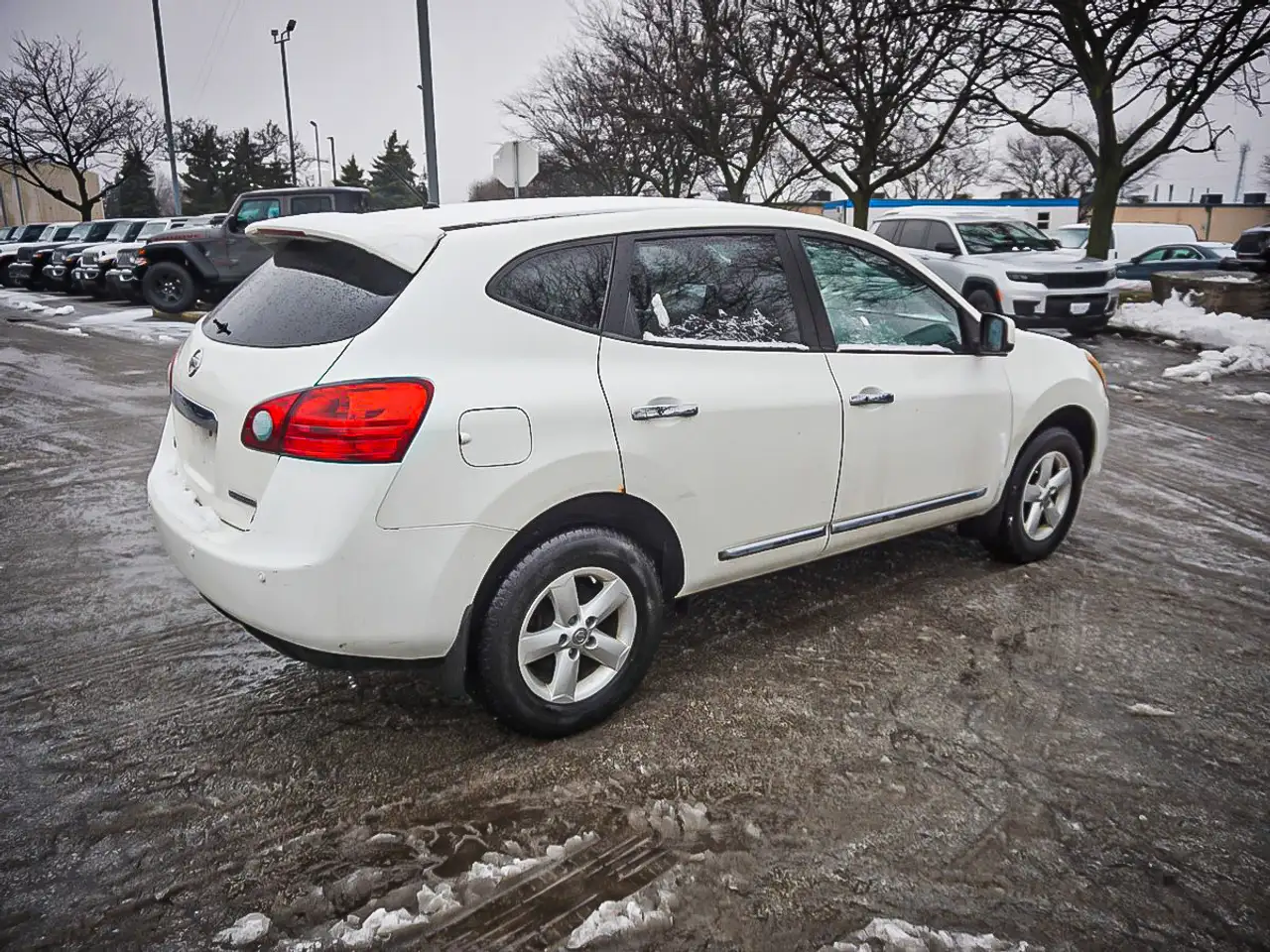 Nissan Rogue снимка Nissan Rogue