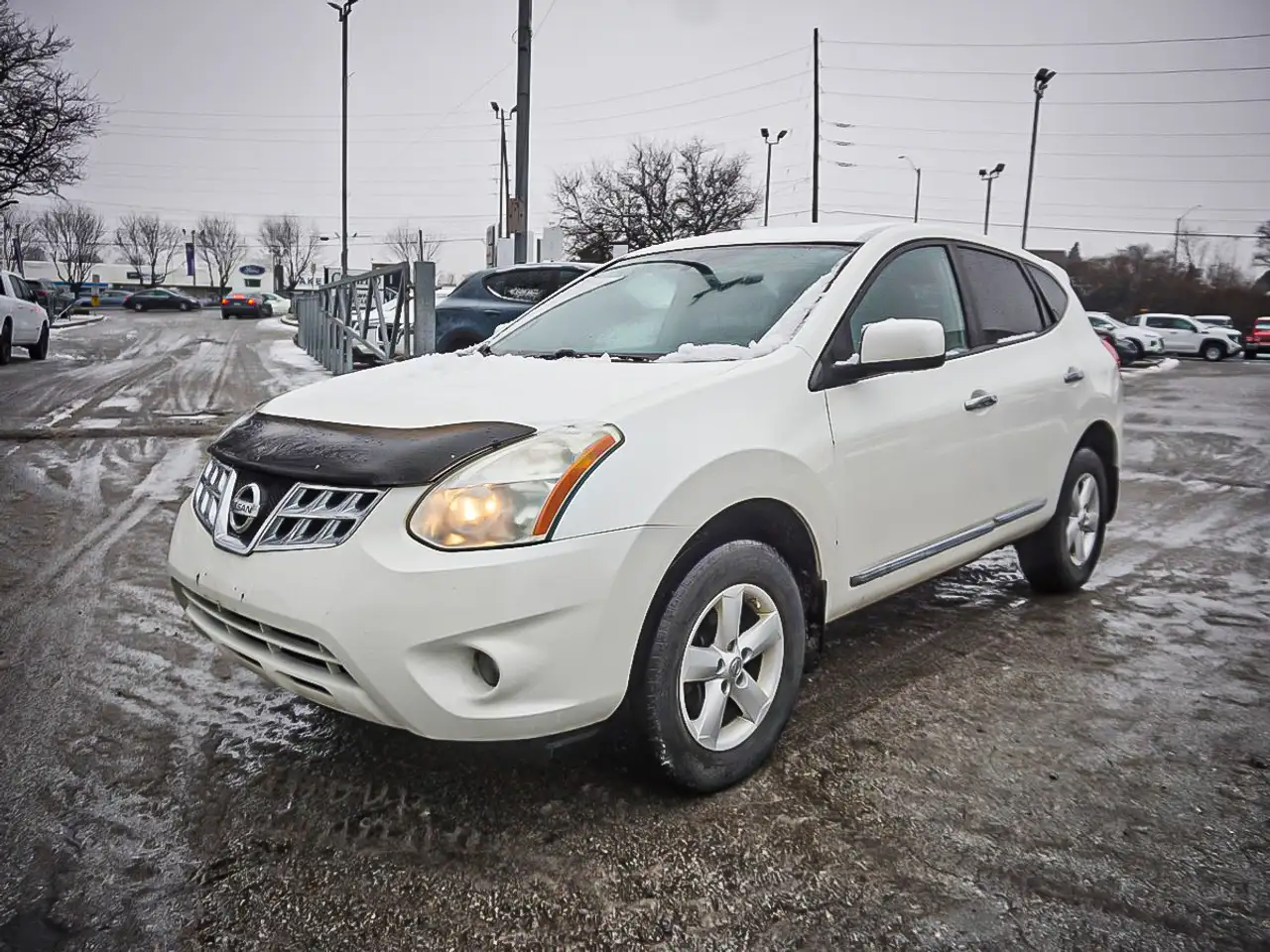 Nissan Rogue снимка Nissan Rogue