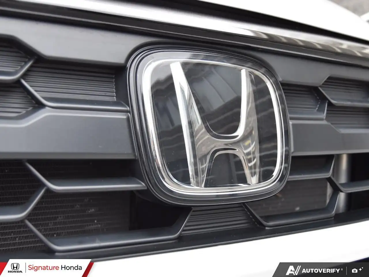 Honda Odyssey снимка Honda Odyssey