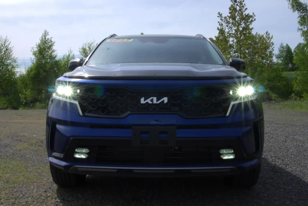 Kia Sorento photo Kia Sorento