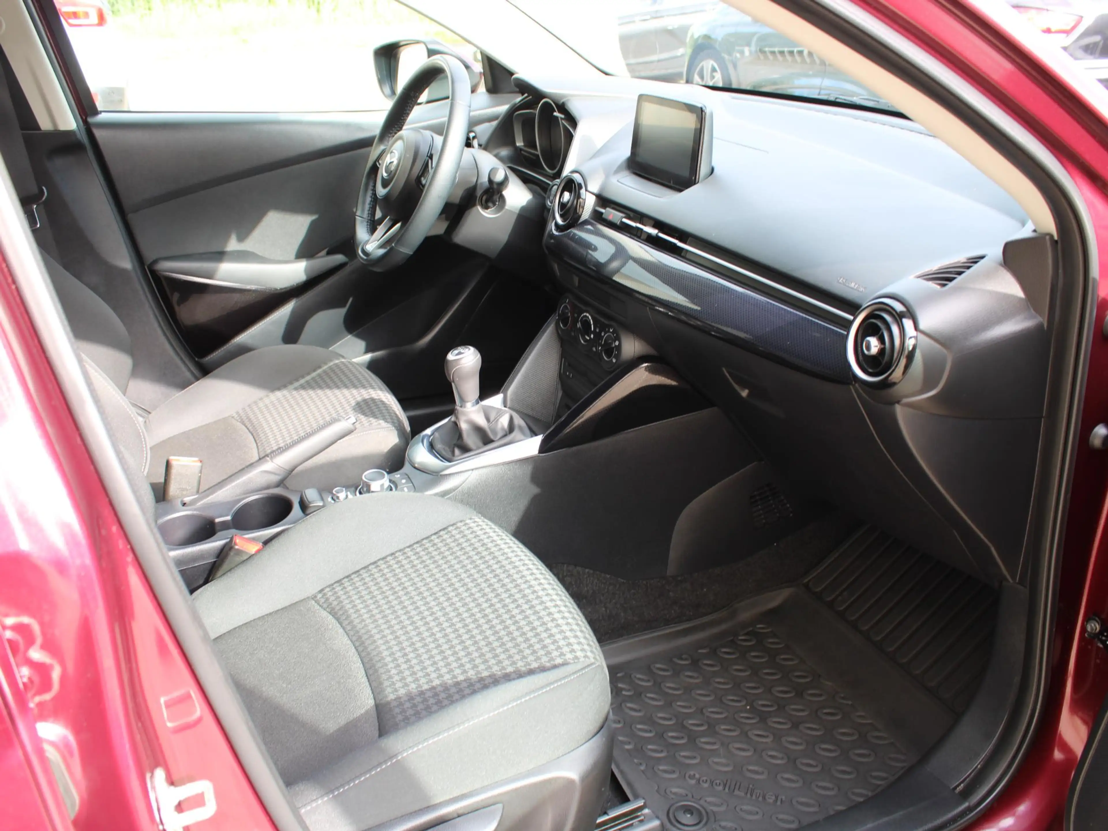 Mazda 2 1.5 Skyactiv-G Sport Selected | ACHTERUITRIJCAMERA — photo 10