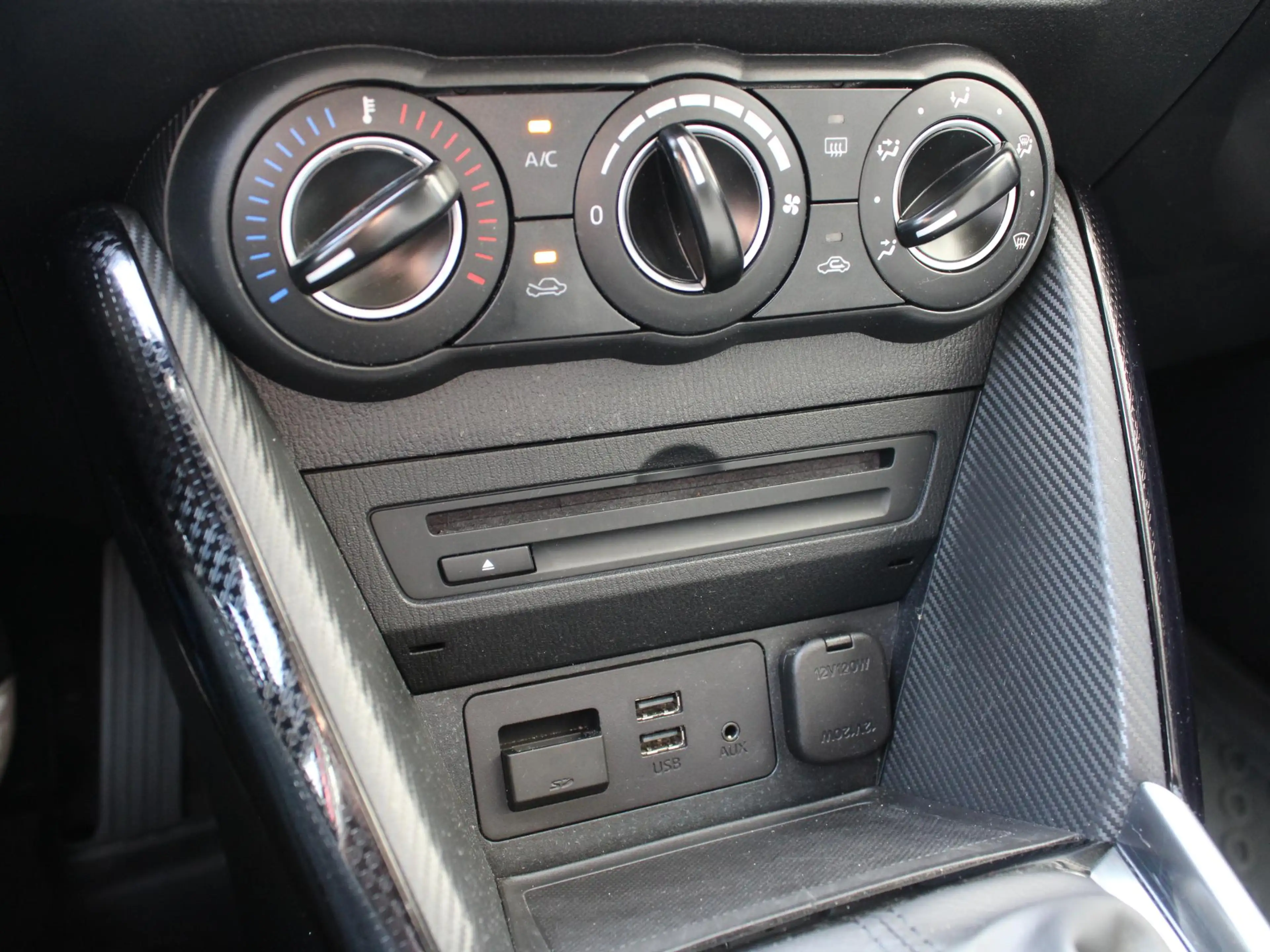 Mazda 2 1.5 Skyactiv-G Sport Selected | ACHTERUITRIJCAMERA — photo 11