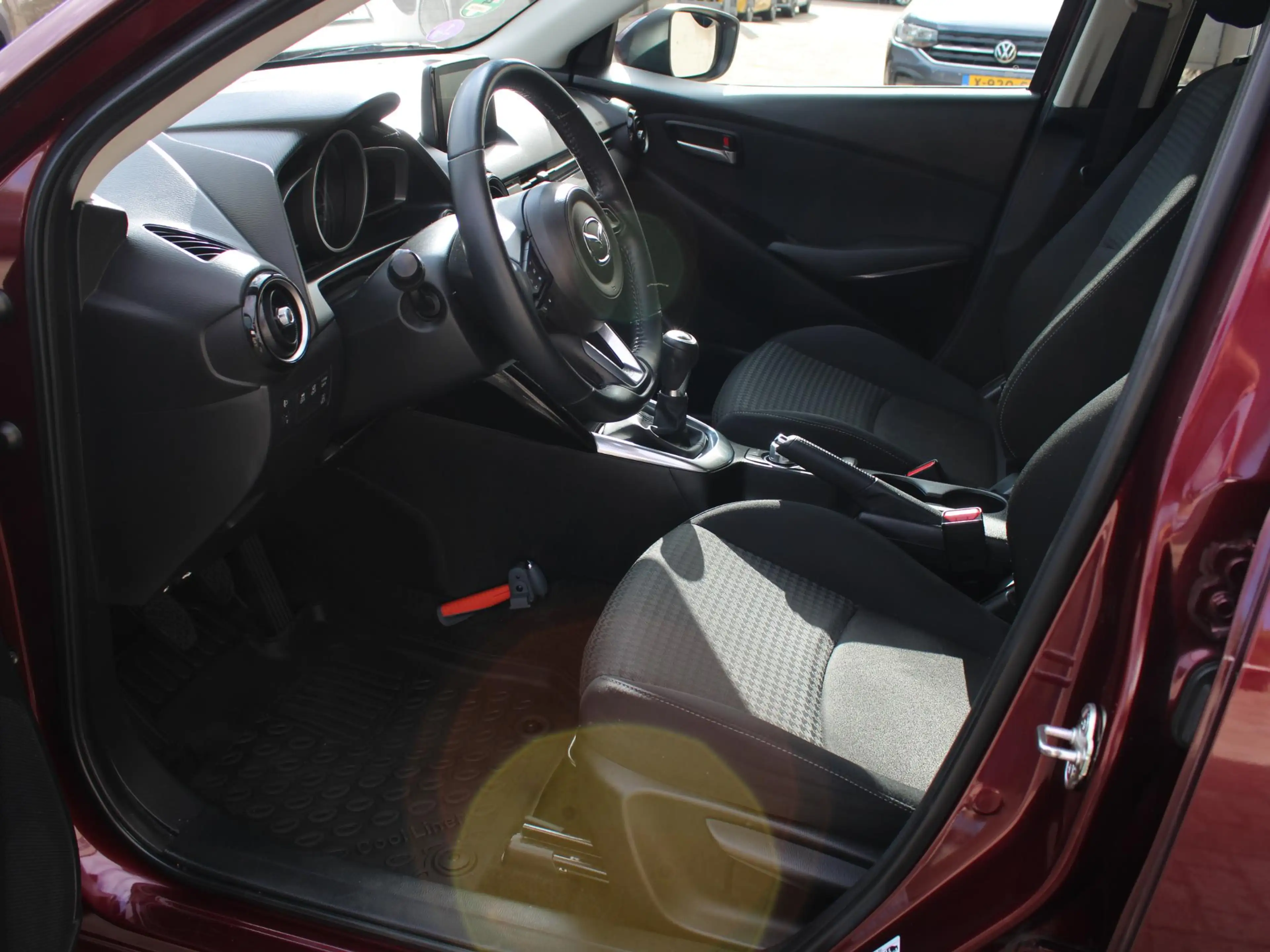 Mazda 2 1.5 Skyactiv-G Sport Selected | ACHTERUITRIJCAMERA — photo 8