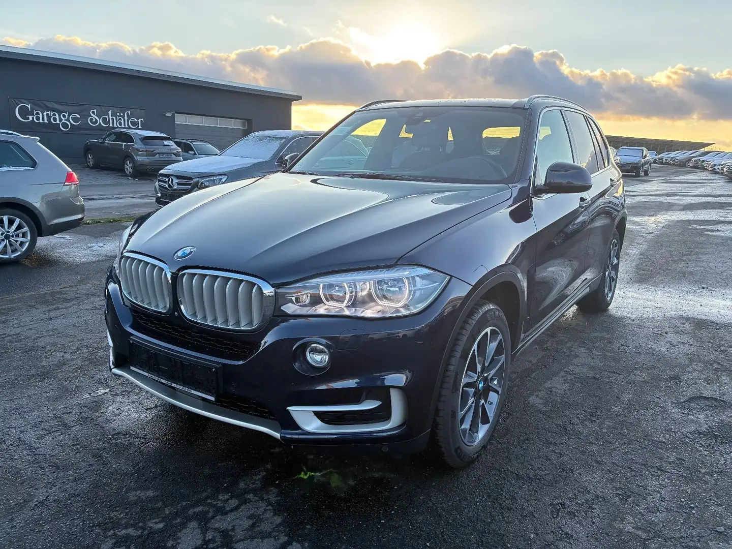 BMW X5 xDrive 40D Pano Head Up Navi LED Kamera Blau - 1