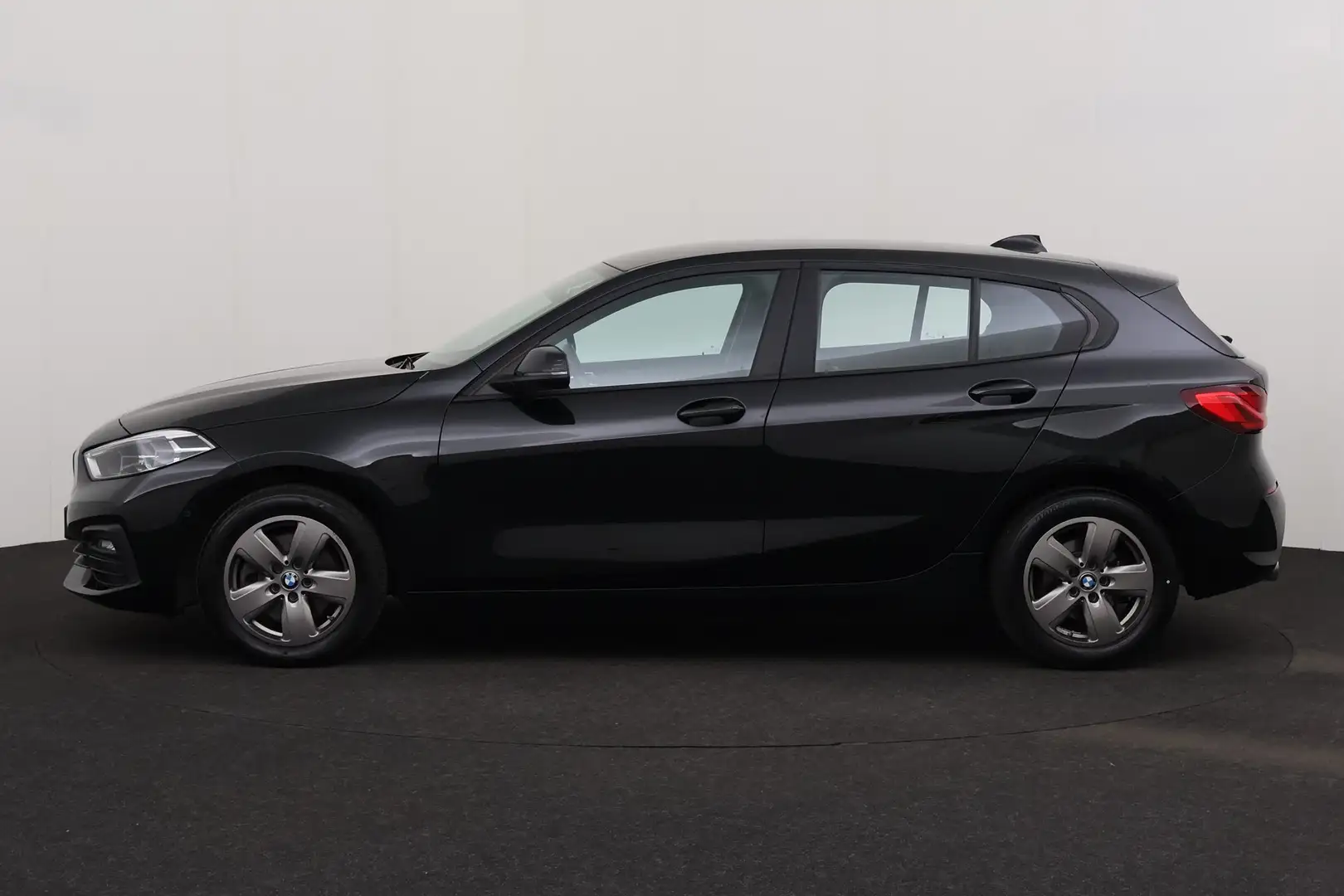 BMW 118 iA ADVANTAGE + CARPLAY + GPS + CAMERA + PDC + CRUI - 2