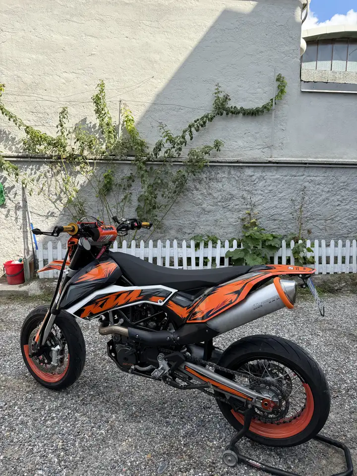 KTM 690 SMC