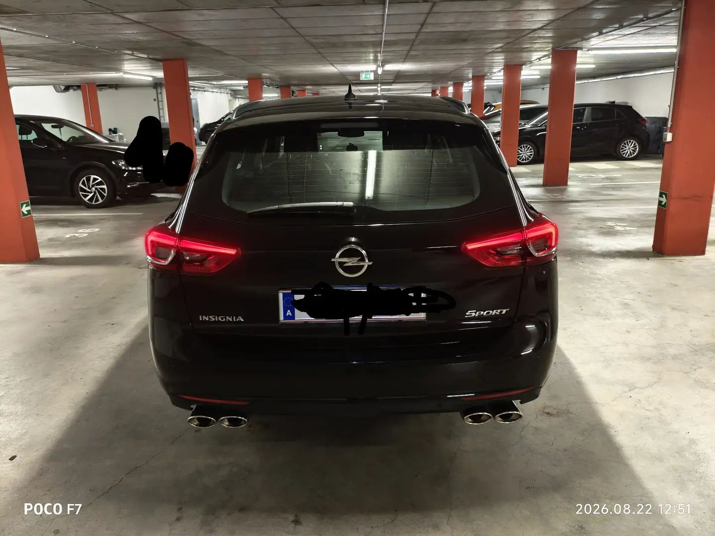 Opel Insignia Sports Tourer Innovation Schwarz - 2