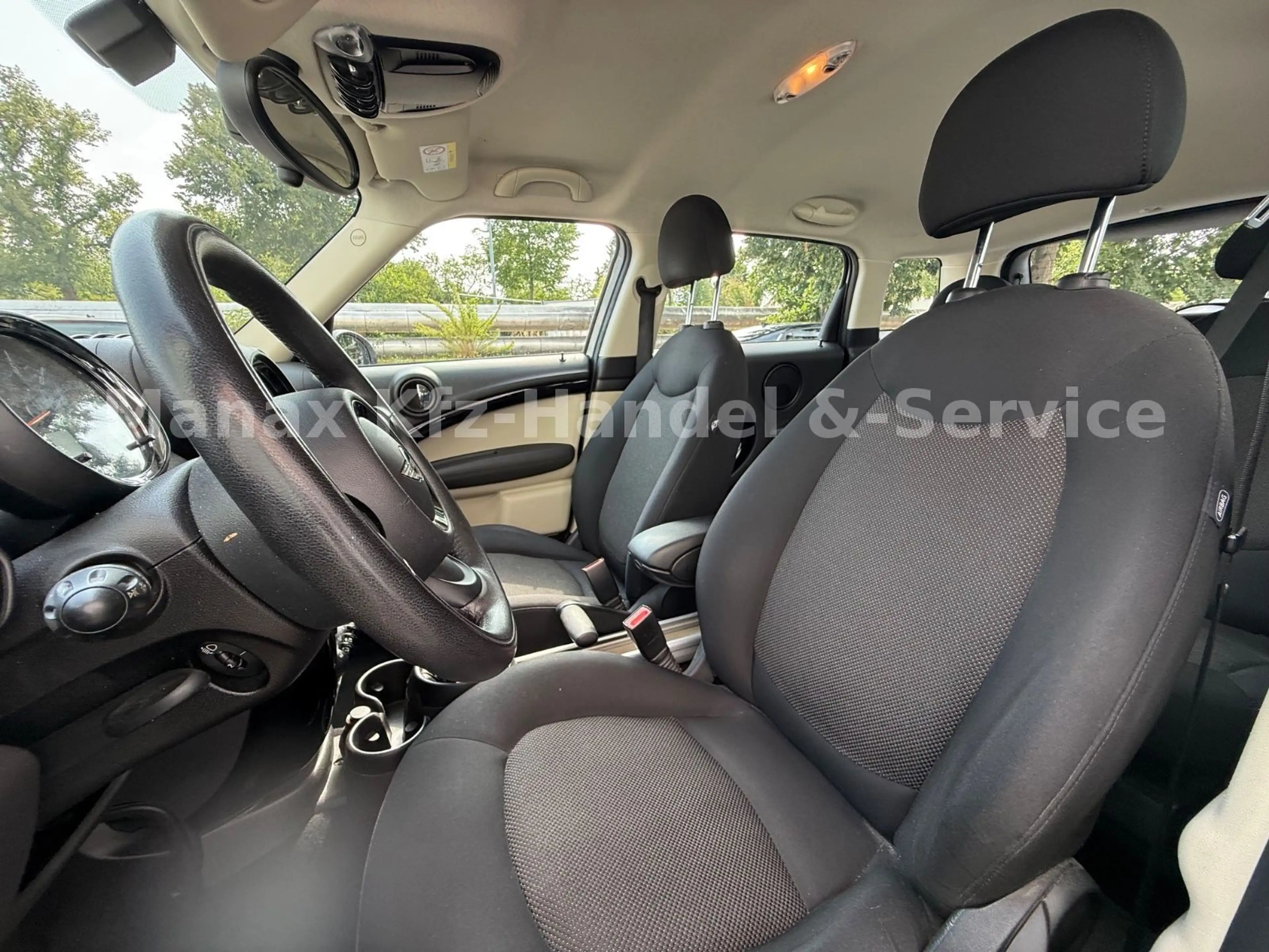 MINI Cooper Countryman — photo 8