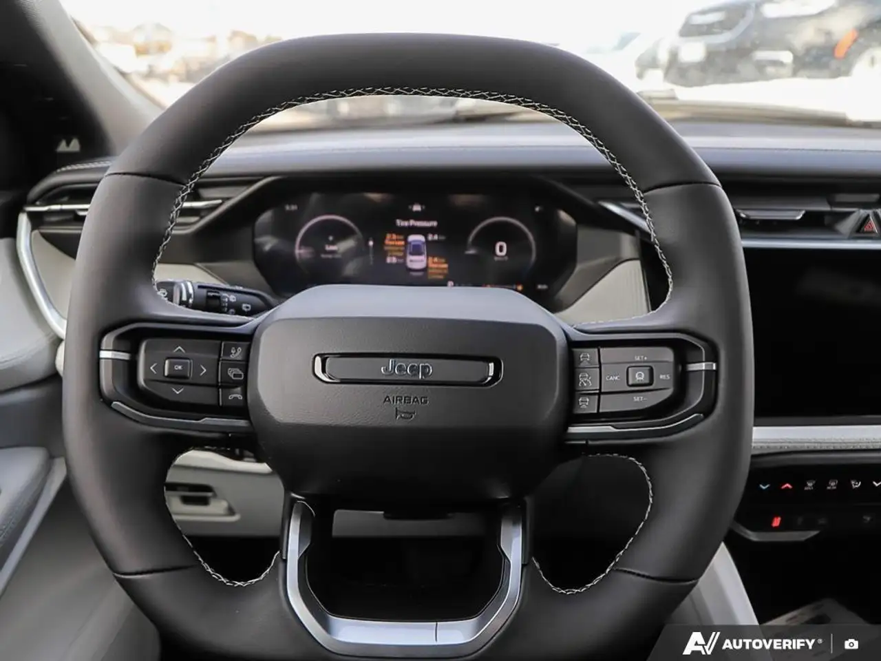 Jeep Cherokee снимка Jeep Cherokee