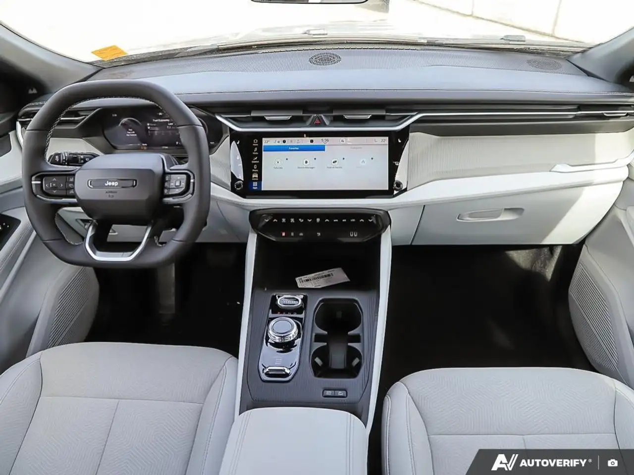 Jeep Cherokee снимка Jeep Cherokee