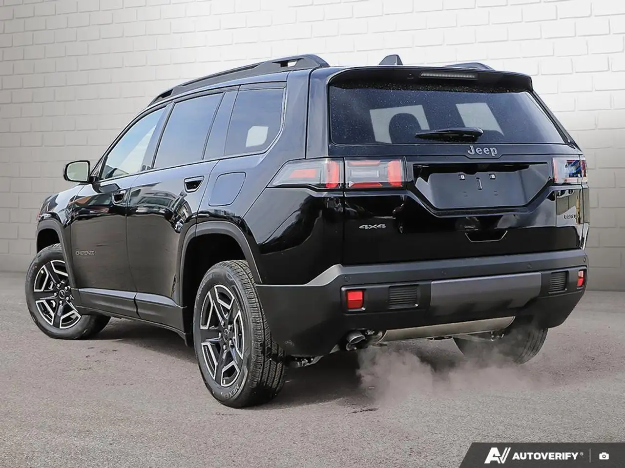 Jeep Cherokee снимка Jeep Cherokee