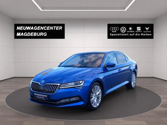 Skoda Superb 2.0 TSI DSG STYLE*MATRIX*360°KAMERA*FS.HZG*AHK*PAN