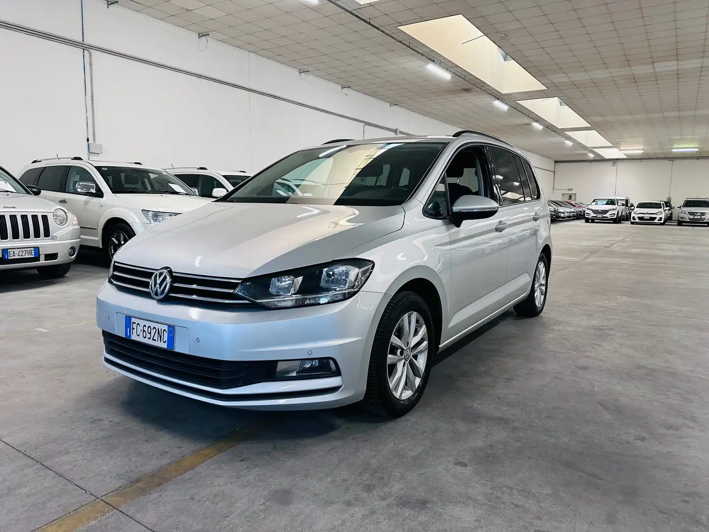 Volkswagen Touran Touran III 2016 1.6 tdi Highline Silber - 2