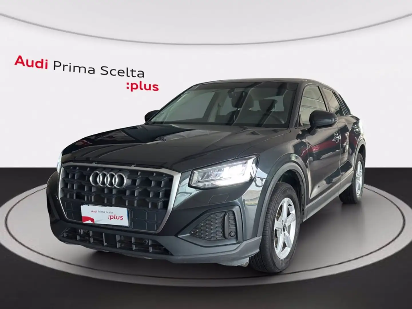 Audi Q2 30 2.0 tdi admired s-tronic Grau - 1