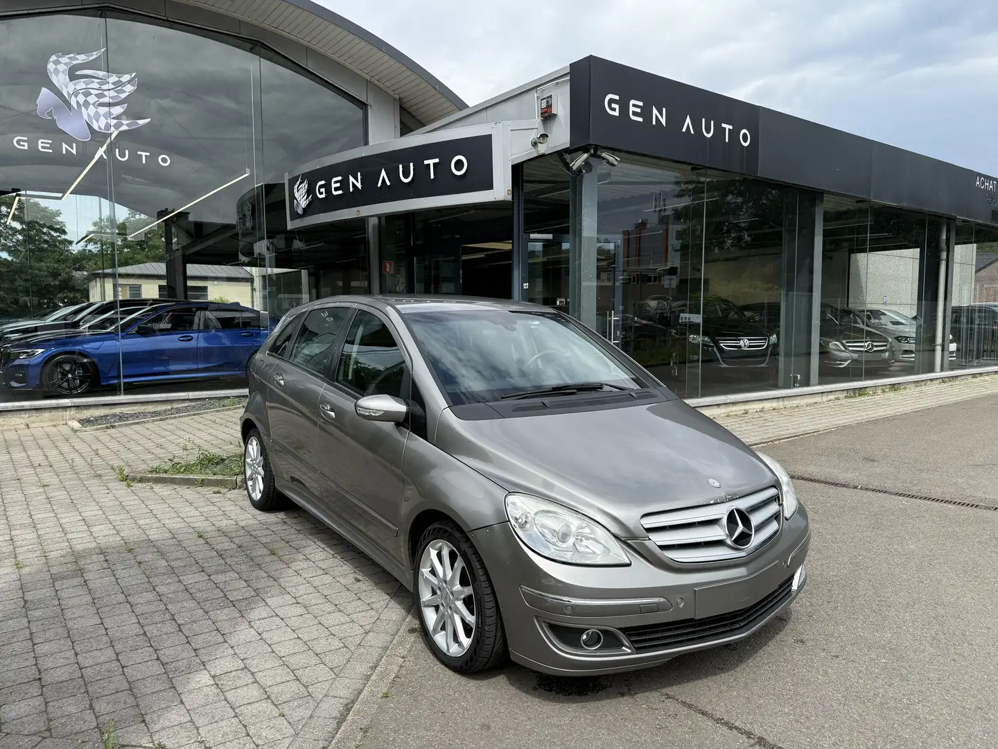 Mercedes-Benz B 200 CDI Automatique Park Assist Cuir Nav. Gris - 1