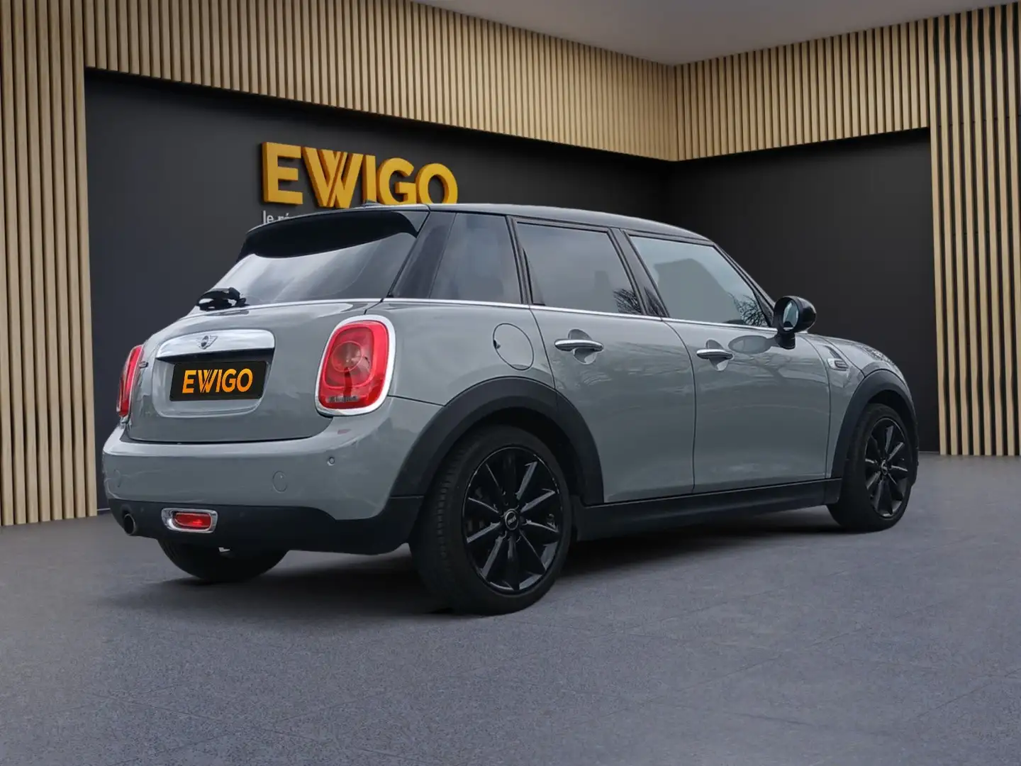 MINI III (F55) 1.5 COOPER 136 BVA7 5P - 2