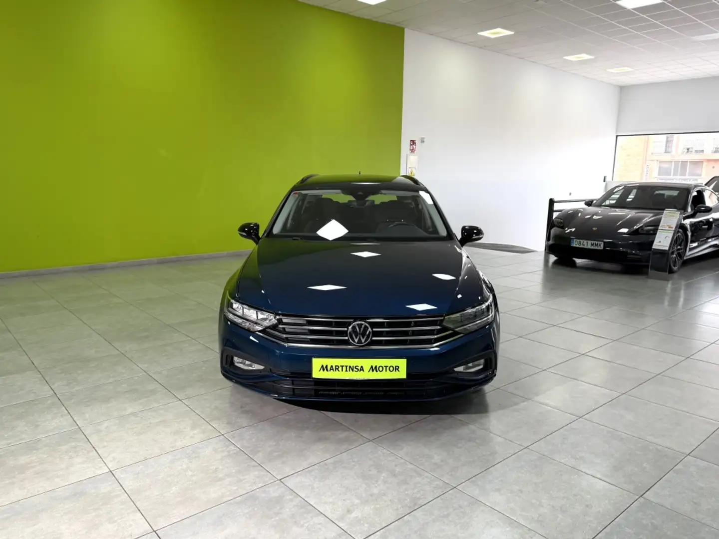 Volkswagen Passat Variant 2.0TDI EVO Business 90kW DSG7 Azul - 2
