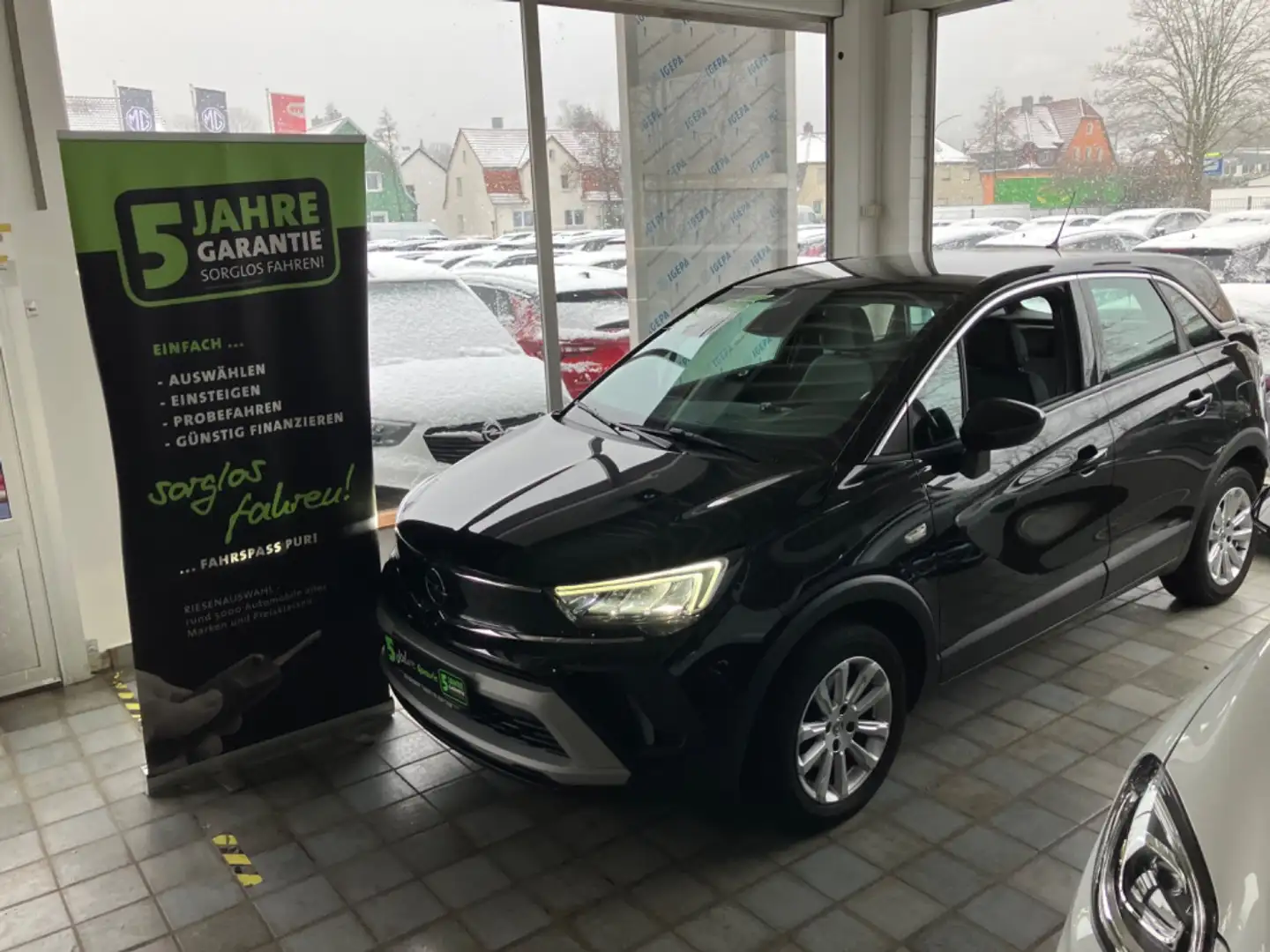 Opel Crossland X 1.2T Fin. ab 2,99 % Rückfahrkamera Schwarz - 2