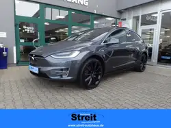 Tesla Model X Dual Luftfederung AHK Navi Memory Sitze LED El. He